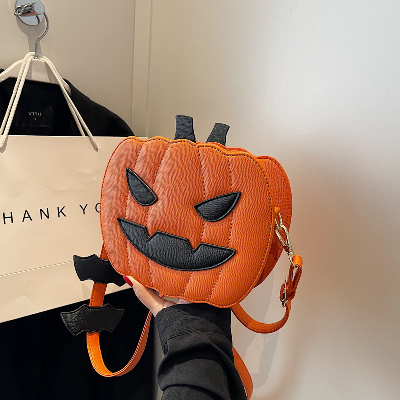 High Quality New Free Designer Bag For Halloween Fun Pumpkin 2025 Fashion Personality Creative Fashion Single Shoulder Women's Cartoon Crossbody 