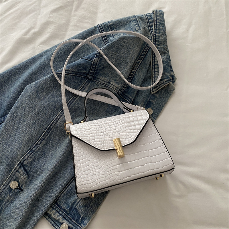 Fashionable Atmospheric One Shoulder Handheld Lizard Patterned New Free Delivery Designer Bag Luxury Bag Textured Women's Square Trendy And Niche