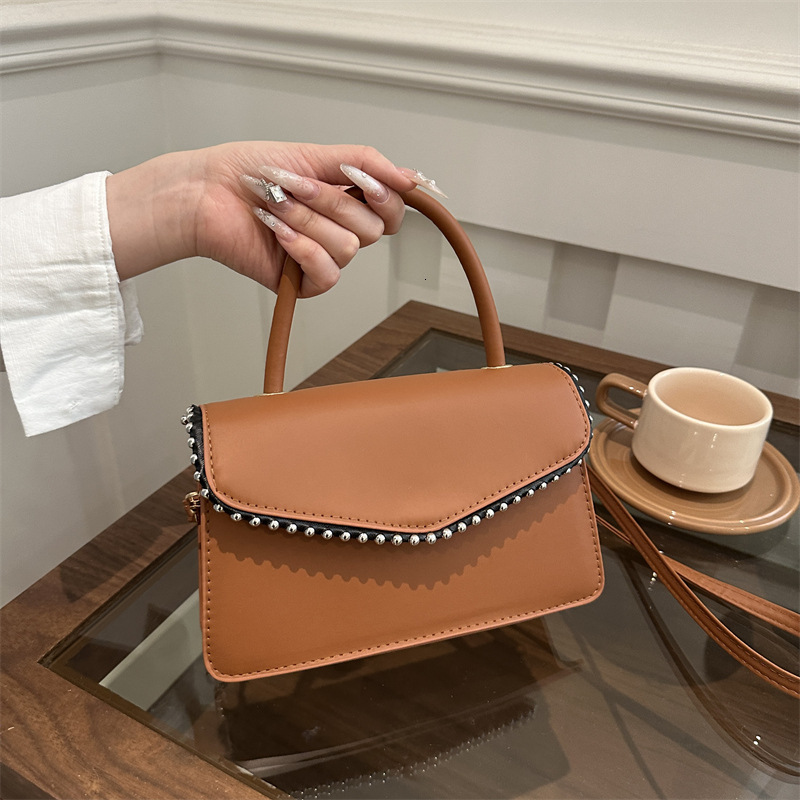 Free Delivery Designer Bag End Commuting Hand 2025 Spring New Versatile Ins Shoulder Crossbody Temperament Small Square Simple Luxury Bag