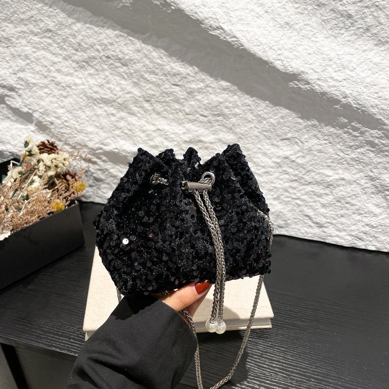 Free Delivery Designer Bag Fashionable Personalized Sequined Bucket For Women 2025 New Stylish Korean Version Shoulder Crossbody Dinner Trendy And Wri