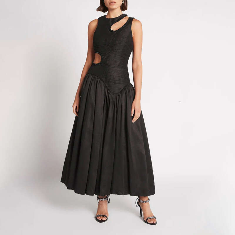 Elegant temperament, waist cinching and slimming long dress, 2025 summer new sleeveless design, hollowed out printed dress for women