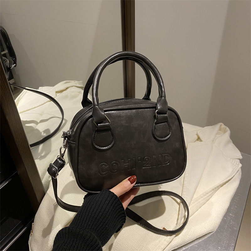 Free Delivery Designer Bag Winter Korean Fashion Women's Bag 2025 Hand Commuter Versatile Premium Texture Slant Luxury Bag