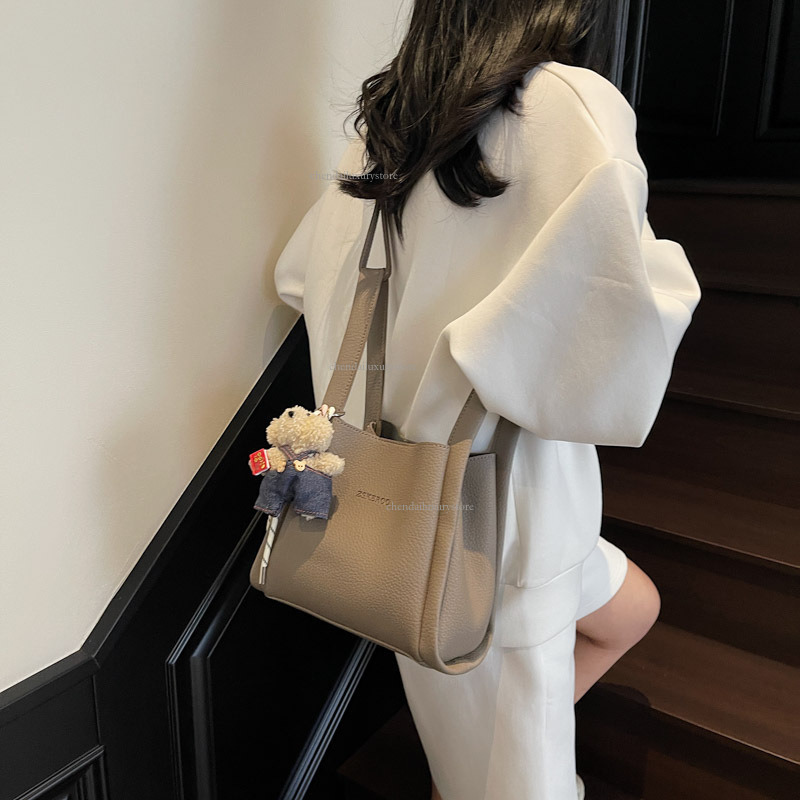 2025 Women's New Shoulder Bag Free Shipping Designer Litchi Pattern Bucket Bag Portable Simple Fashion Handbag 3D Vegetable Basket