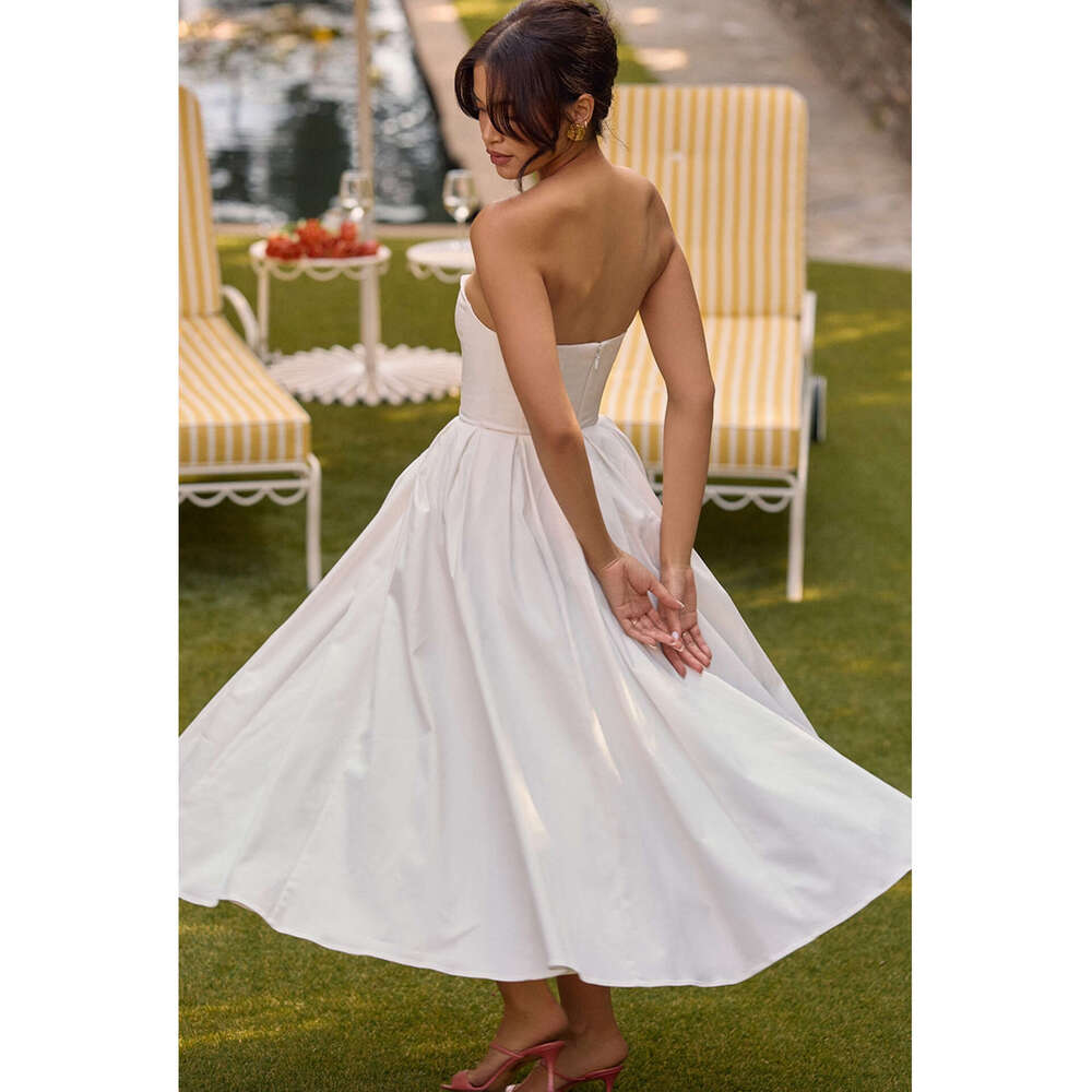 Sexy women's summer outfit, high-end fishbone strapless dress, pure desire style, spicy girl slim fit, backless mid length skirt