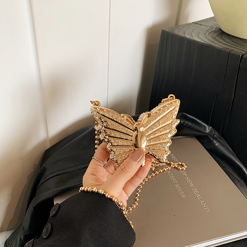 Free Delivery Designer Bag Fashion Niche Butterfly Socialite Dinner For Women 2025 New Simple Diamond Chain Shoulder Mini Mouth Red Envelope Luxury Ba