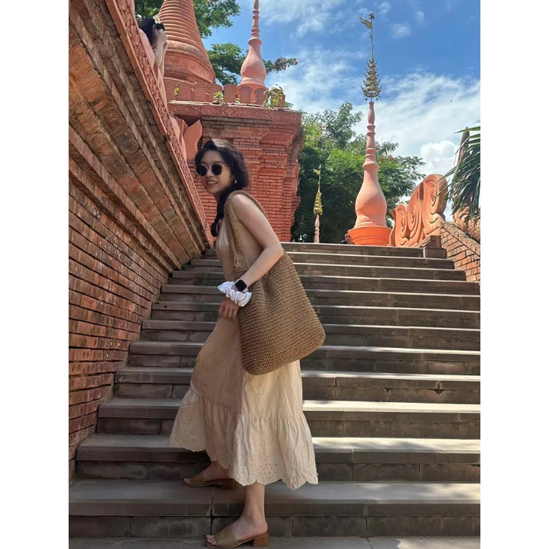 New single shoulder large capacity women's summer canvas beach vacation bag woven bag casual designer fashionable lazy style hand-held woven bag 