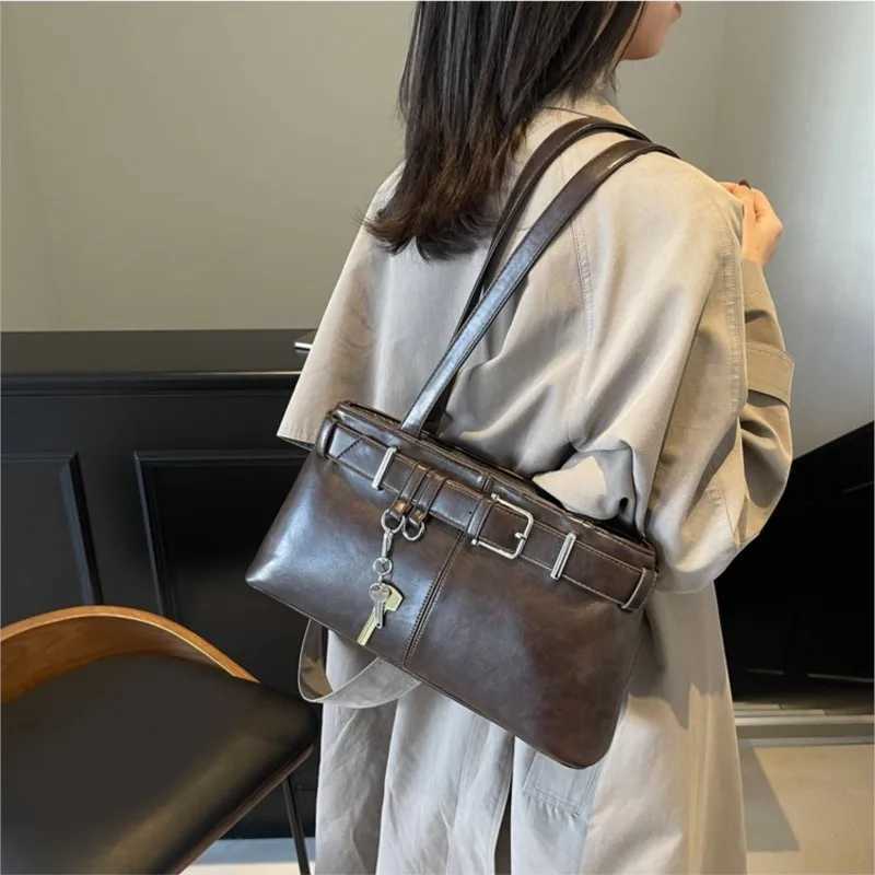 Belt Design PU Leather Shoder Bags Wen 2025 New Autumn Winter Korean Women Luxury Underarm Bag Fem Trend Handbags Z250516