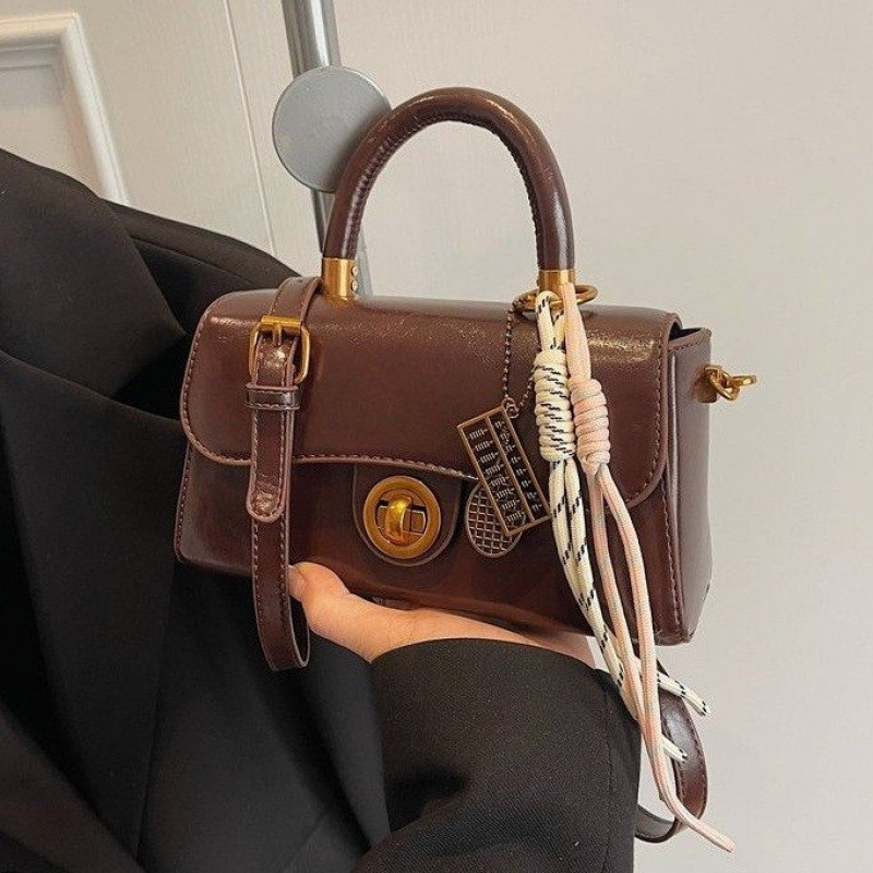 High Quality New Free Delivery Designer Bag Casual And Simple Women's Handheld 2025 Spring Commuting Small Square Multifunctional Single Shoulder