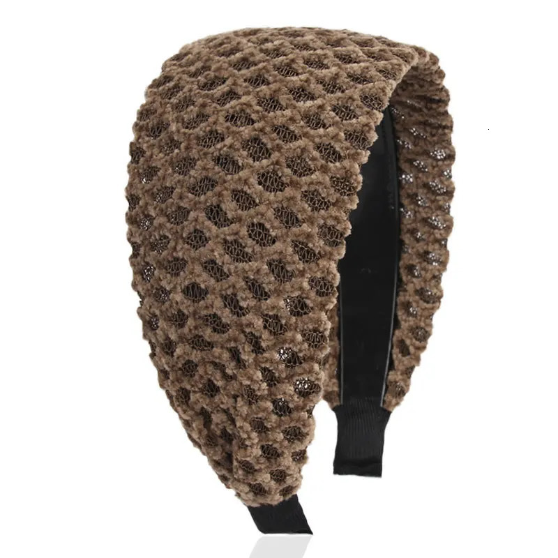 wide-brimmed headband covering white hair womens face washing makeup headband autumn and winter hair accessories. 250509
