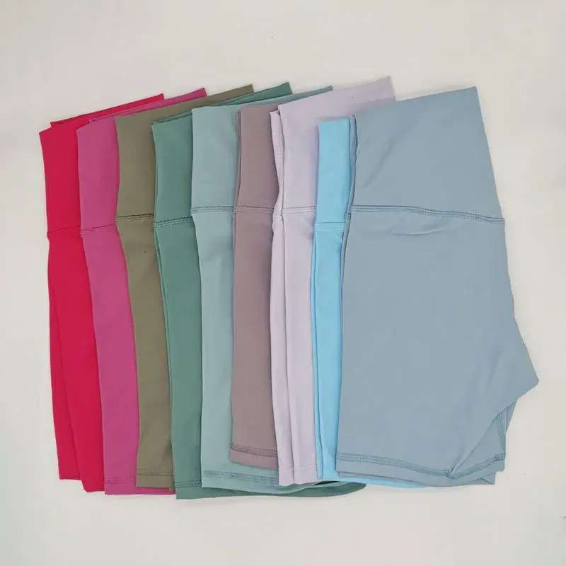 067 Yoga High-Rise Short Pants Runing Outfit No T-Line Nake Feeling Elastic Tight Women Sports Shorts Slim Fit Casual Sportpants