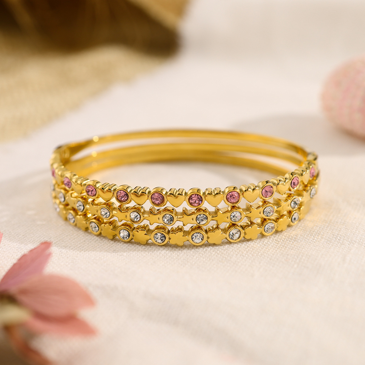 2025 New 18K Gold-Plated Titanium Steel Crystal Bangle with Star Design and Zirconia Stones, Open Adjustable Bracelet for Stylish Hands