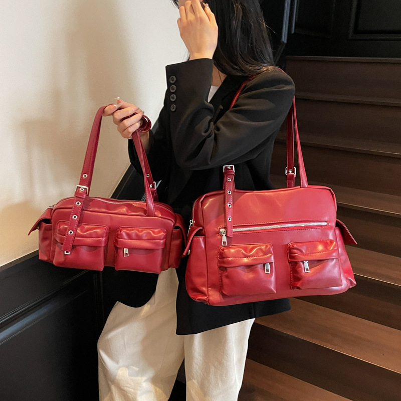 2025 New Personalized Soft Face Versatile Large Capacity Leisure Underarm for Women's Travel, Multi Pocket Single Shoulder Bag Trendy