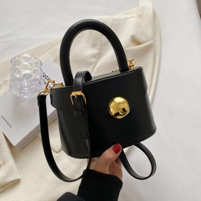 Vintage Black Messenger Women Retro Leather Handle Bucket Bag Purse Ladies Fashion Versatile Crossbody Bags Bolsos
