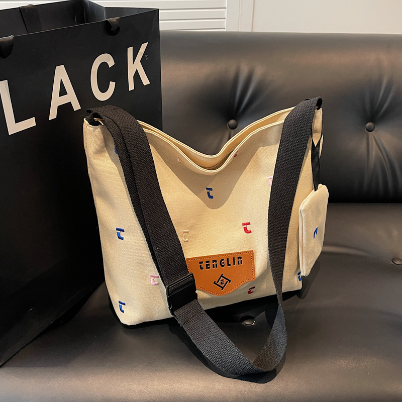 Free Delivery Designer Bag 2025 Winter Large Capacity Shoulder College Student Girls' Leisure Versatile Canvas Bag Wear Resistant And Waterproof 