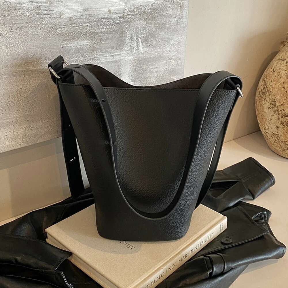 Bucket Women Adjustable Strap Shoulder Vegan Leather With Inner Pocket Handbag Hobo Bag For Work Travel