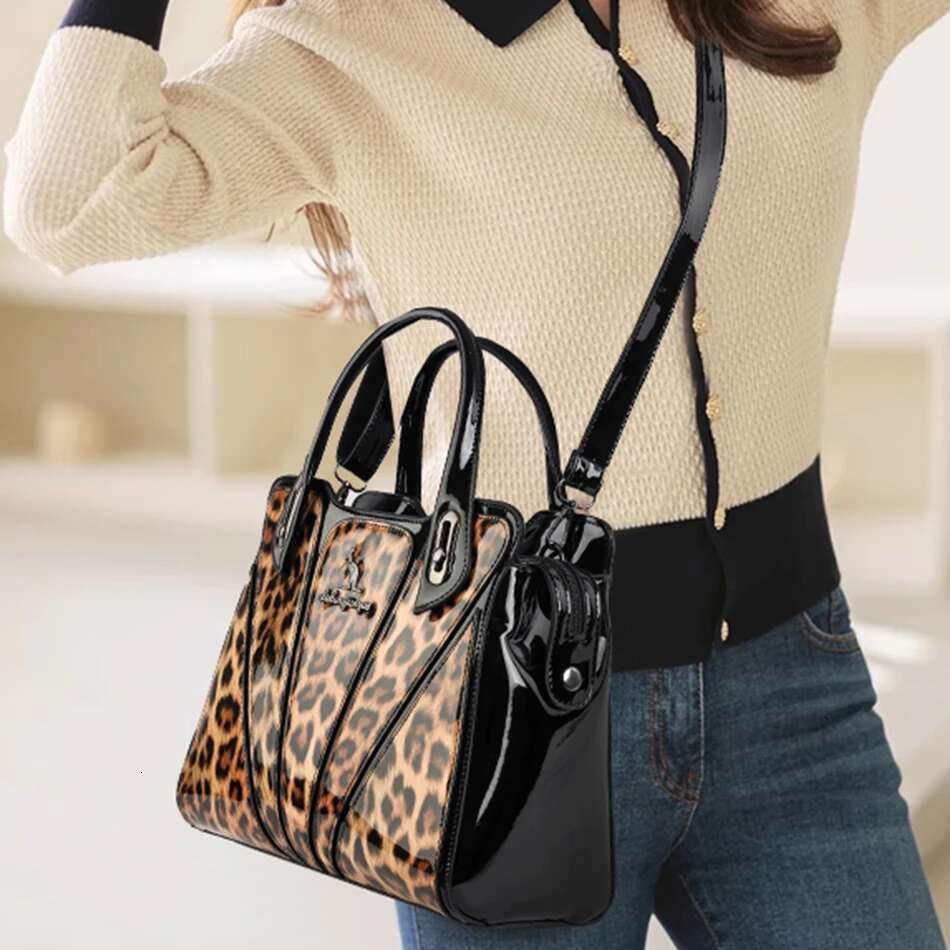 Fashion Large Capacity Leopard Print Women Handbag PU Simple Underarm Shoulder Female Daily Design Totes Shopping Bag