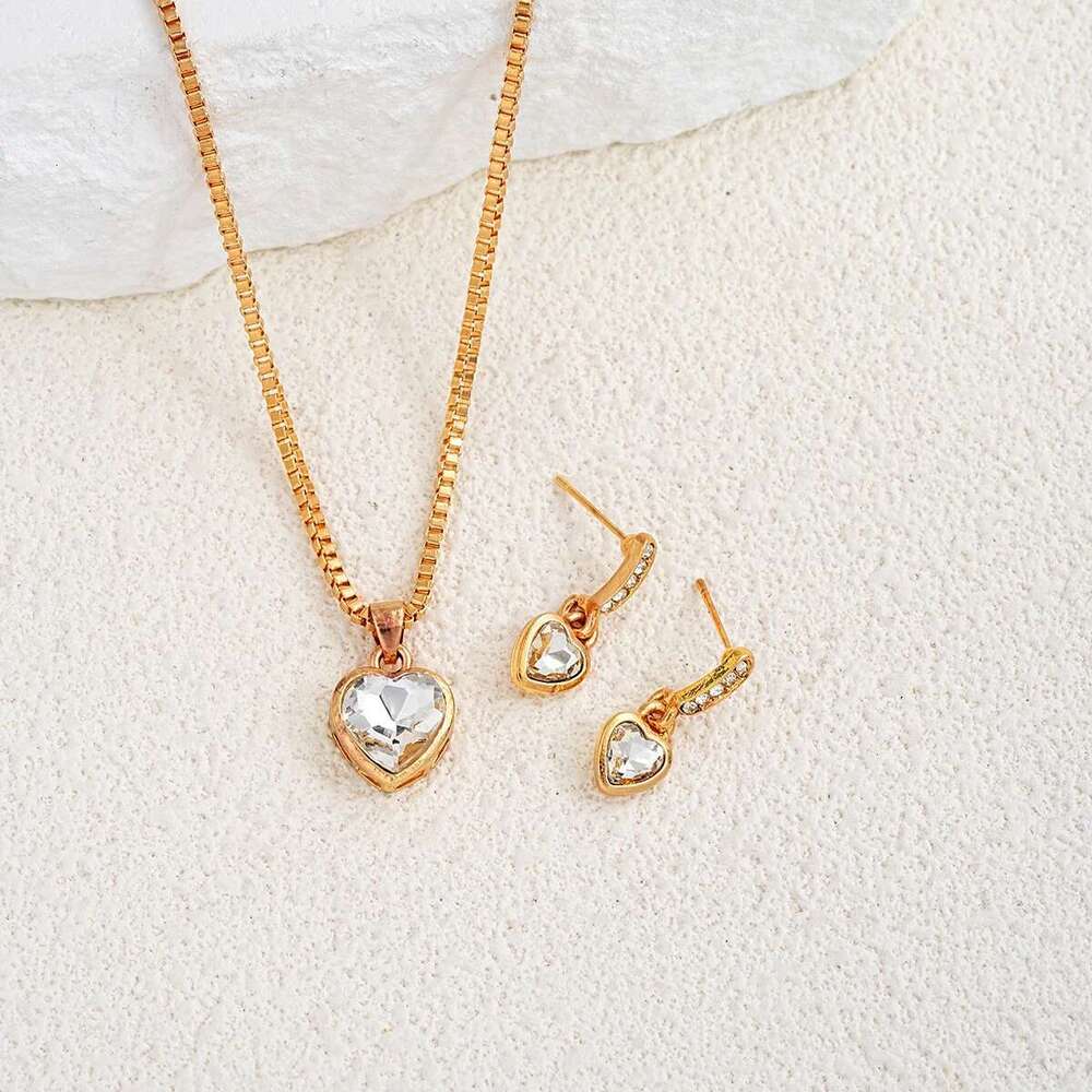 3 Pcs Of Earring Pendant Necklace For Women Exquisite Fashion Rhinestone Double Heart Jewelry Set Gift