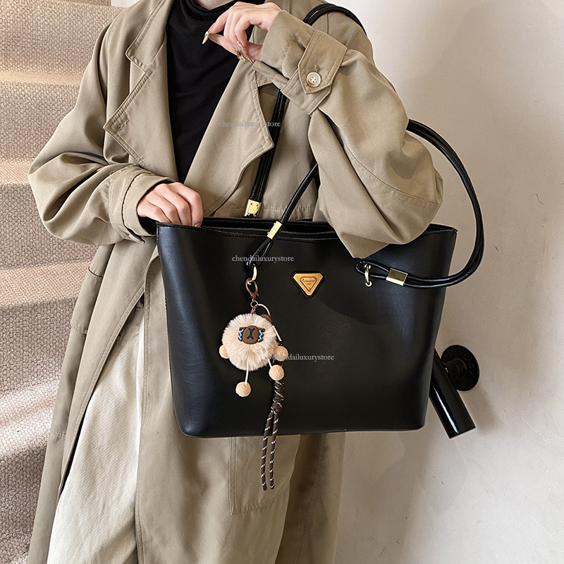 Free Shipping Designer Bag Large Capacity Fashionable Single Shoulder Women's Bag New Minimalist Two-piece Work Leisure Commuting Handbag Shoppin
