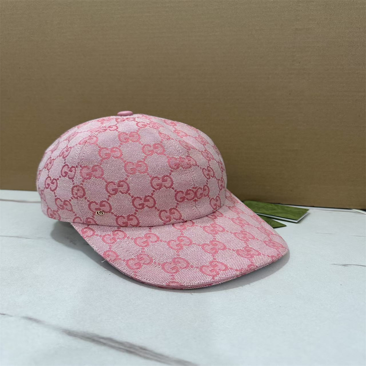 Gucvi Hat Classic Hat Designer Baseball Cap High Quality Adjustable Baseball Cap Fashion Alphabet Hats Men And Women Luxury Fashion Classic Trend Designer Aa3