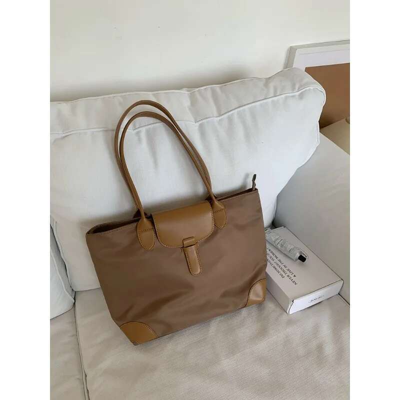 High capacity women's fashionable and casual nylon handbag, mommy shopping commuting bag, one shoulder tote bag