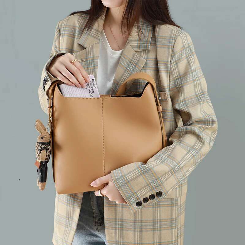 Simple Adjustable Cowhide Leather Women's Handbag High Quality Daily Bucket Bag Large Capacity Shoulder Bags