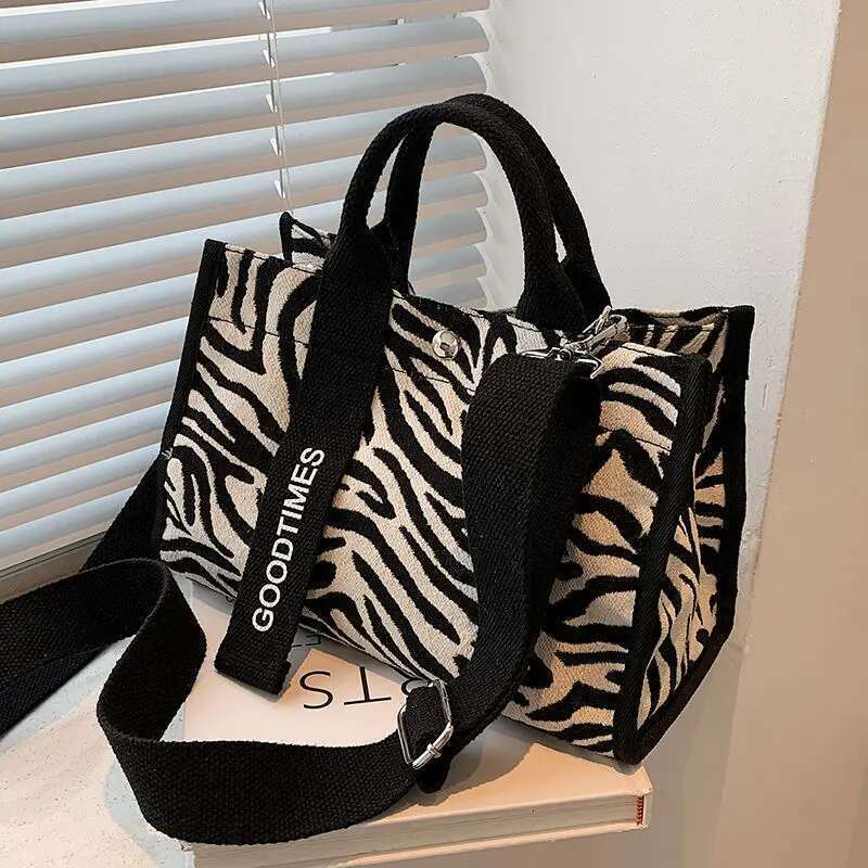 High-Quality Texture Zebra Pattern Women One-Shoulder Crossbody Handbag New Large-Capacity Brand Canvas Wild Western Style