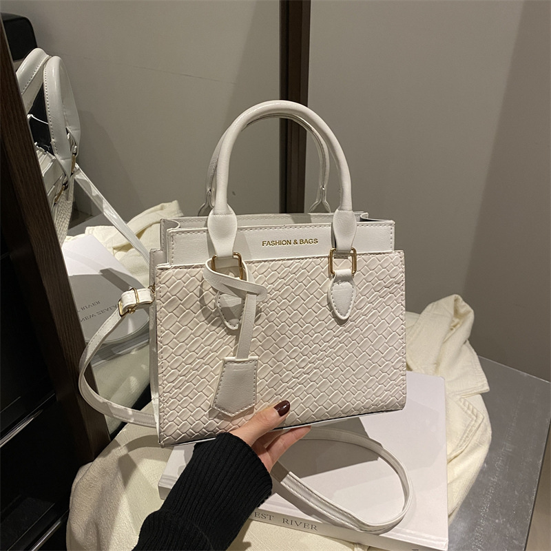 High Quality Texture Handbag For Luxury Bag Women 2025 New Korean Version Diamond Grid Bridal Spring Summer Single Shoulder Crossbody New Free Deliver