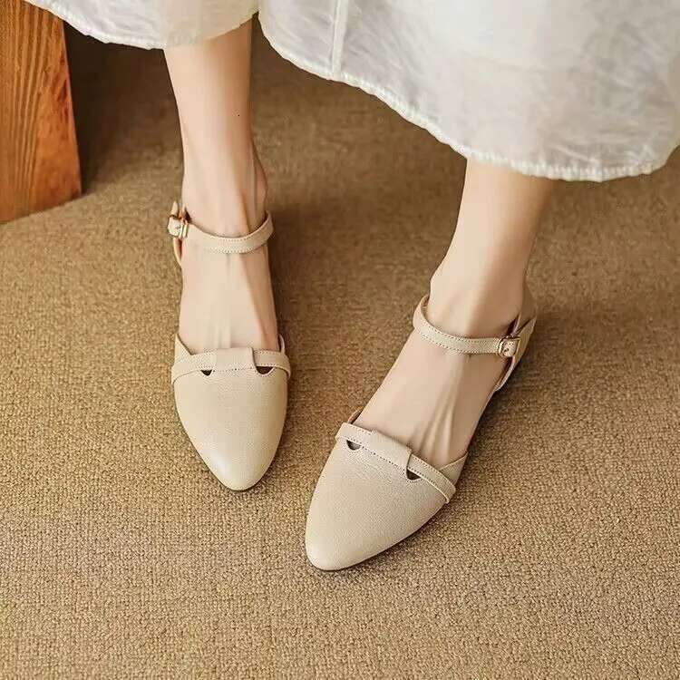 2025 Women's Sheepskin Ankle Strap Sandals Round Toe Thick Med Heel Platform Summer Pumps High Quality Heels Shoe