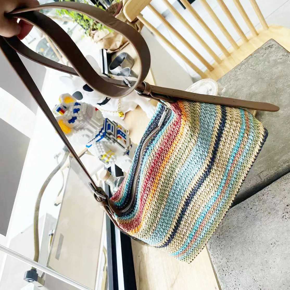 Summer Leisure Large Capacity Rainbow Straw Bag 2024 New Fashion Commuter Tote Bag Trendy Simple Shoulder BagXJ250515
