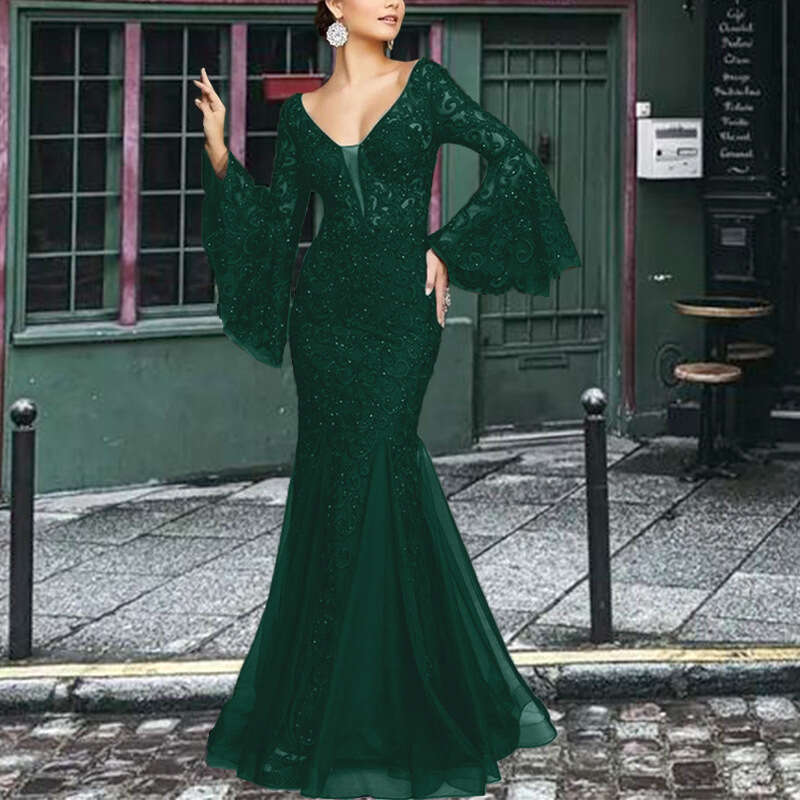 2025 New Women's Lace Embroidered Fish Tail Black Slimming Evening Dress