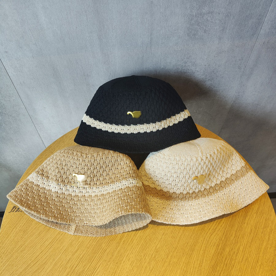 New 2025 Women's Designer Bucket Hat Luxury Foldable Hats Metal Letter Casquette Luxe For Summer Travel Beach