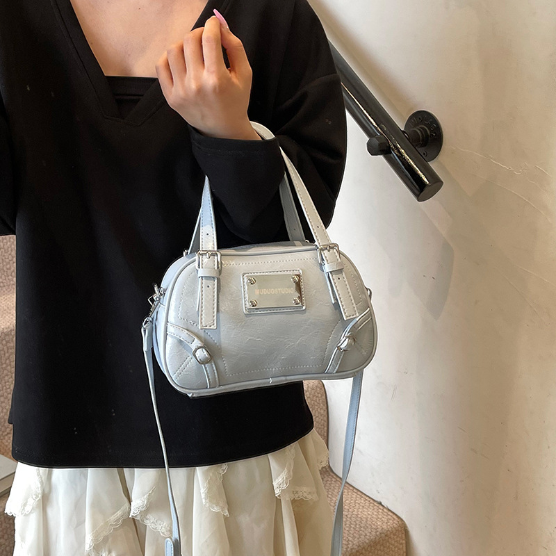 2025S designer small square niche high-end feeling armpit women spring new simple versatile handbag shoulder bag