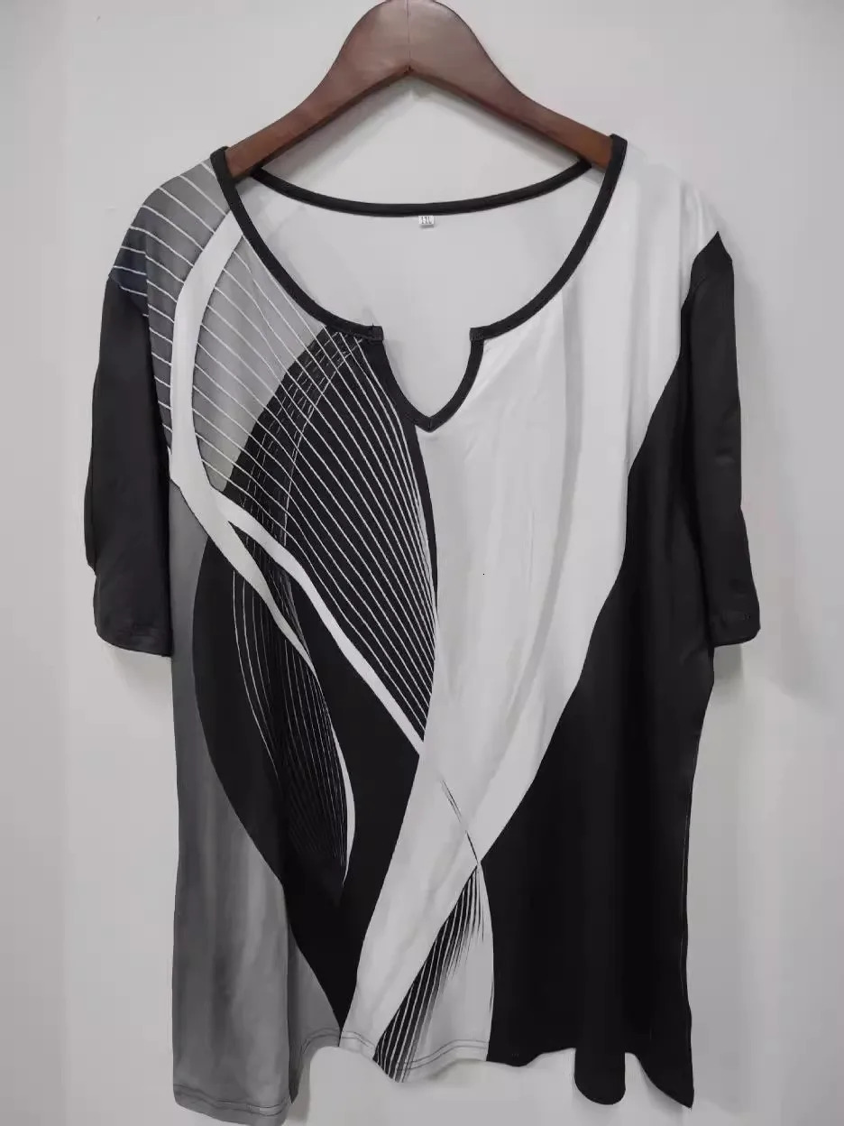 2024 plus size womens black and white color matching printed Vneck offtheshoulder large casual Tshirt woman 250514