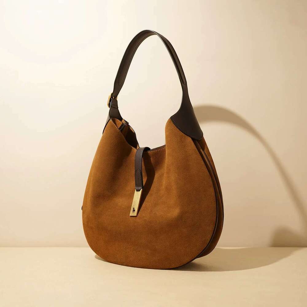2024 Autumn/Winter New High-End Feel Niche Fashionable Versatile Women's Crossbody Large Capacity Single Shoulder Bag