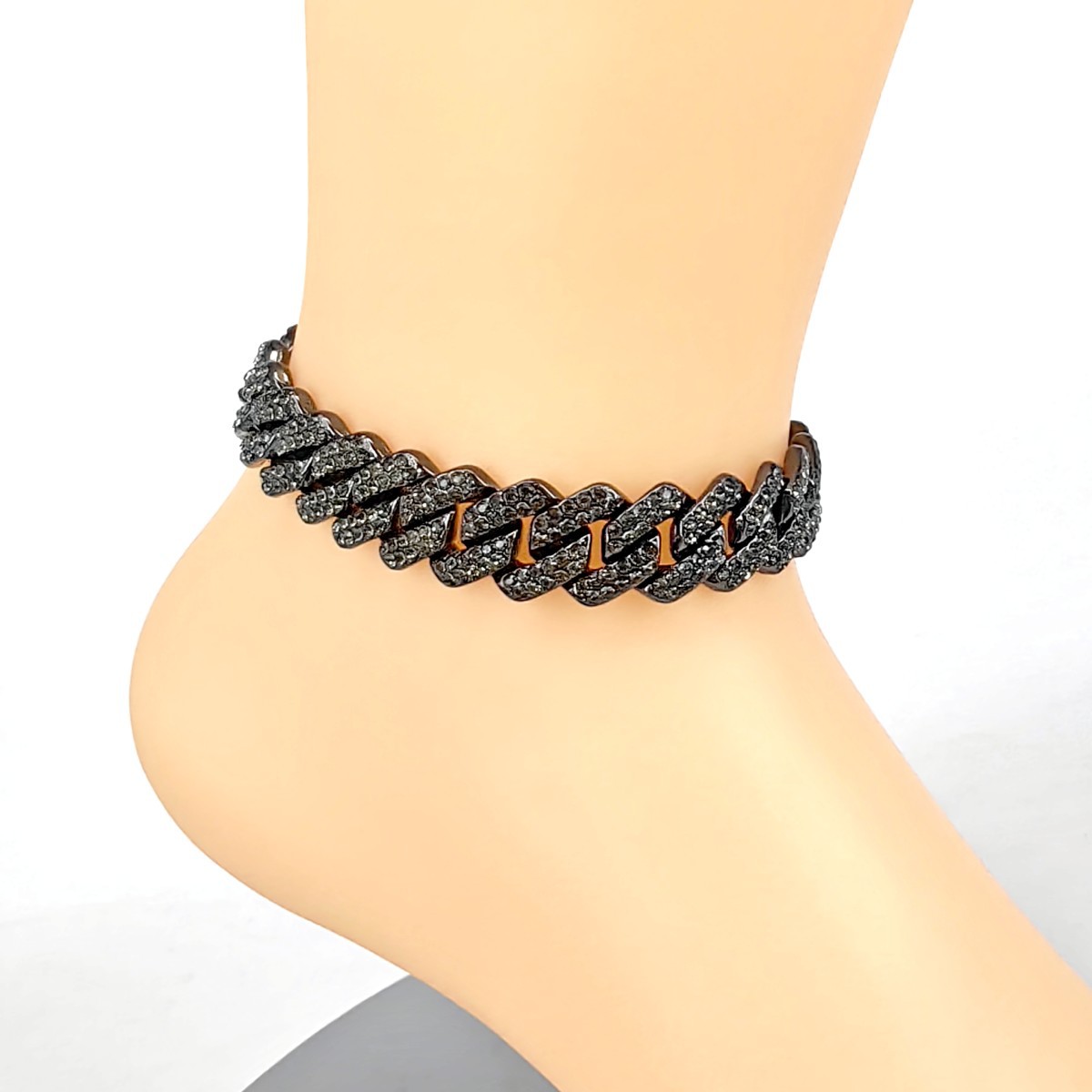 Elegant Multi-Diamond Accents Men's Designer Chain Accessory with Secure Locking Mechanism