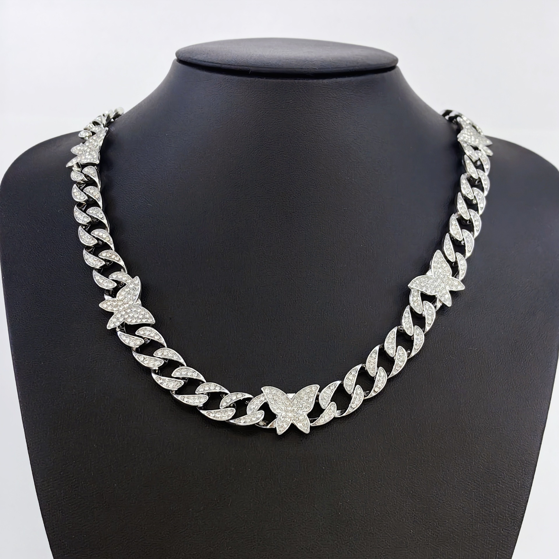 Chic Urban Fashion Statement Piece - Glittering Diamond Accent Choker Ideal For Both Genders