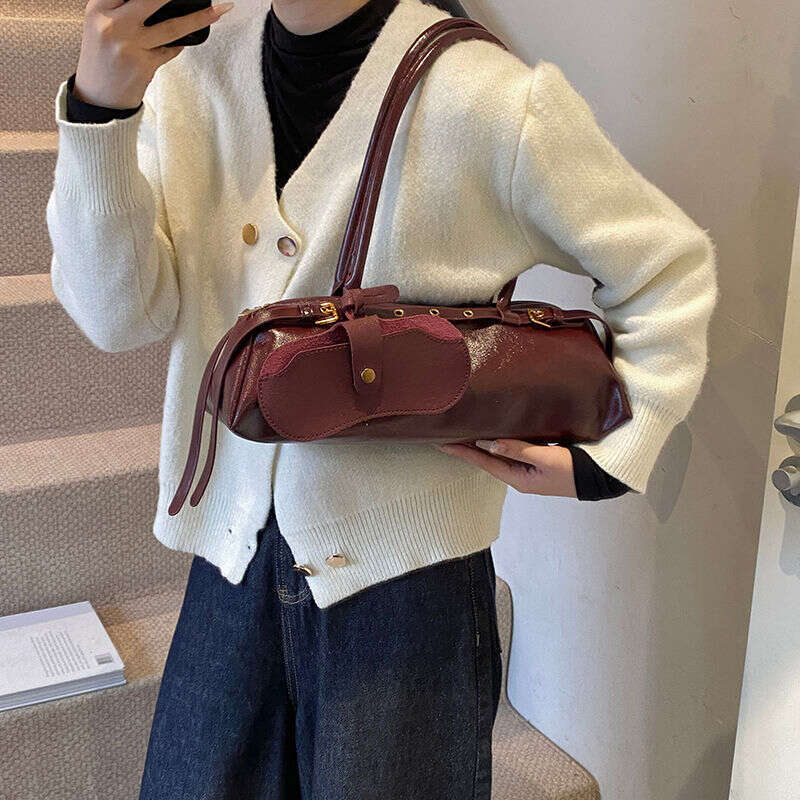 High end niche underarm for women 2025 new autumn and winter fashion handbag versatile commuting shoulder bag