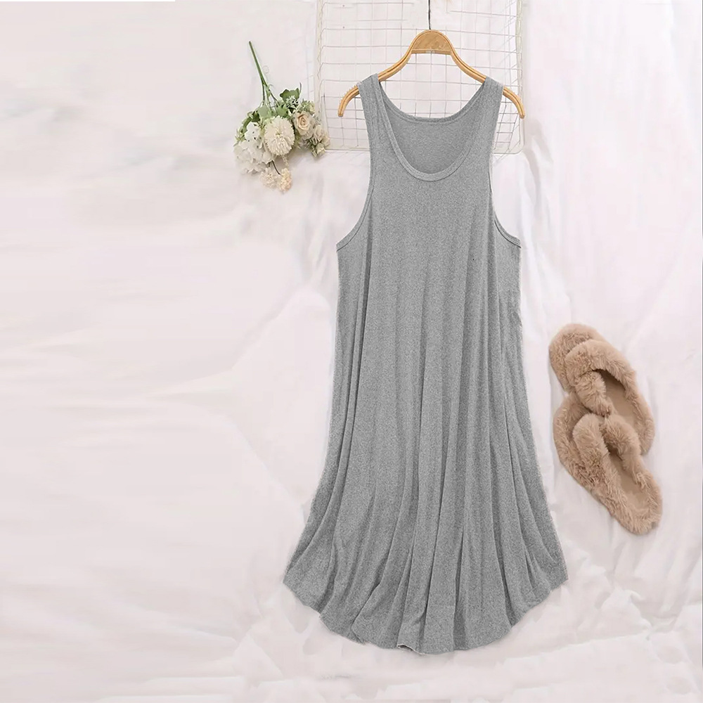 Large Size Womens Casual Simple Dress Can Be Worn Outside in Summer with Loose Camisoles and Long Skirts