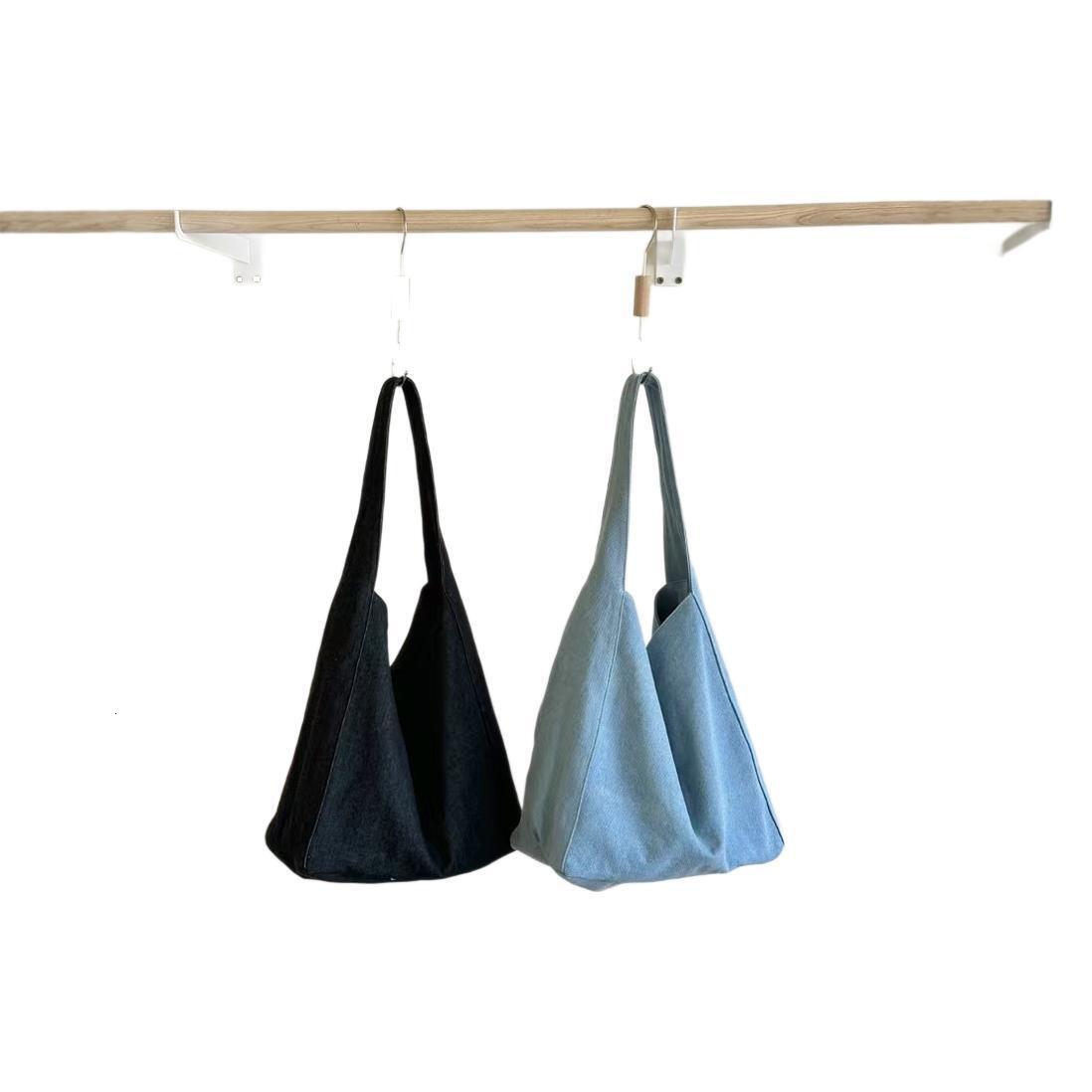 2025S designer new large capacity computer handbag for class shoulder tote simple and fashionable commuting women bag canvas bag