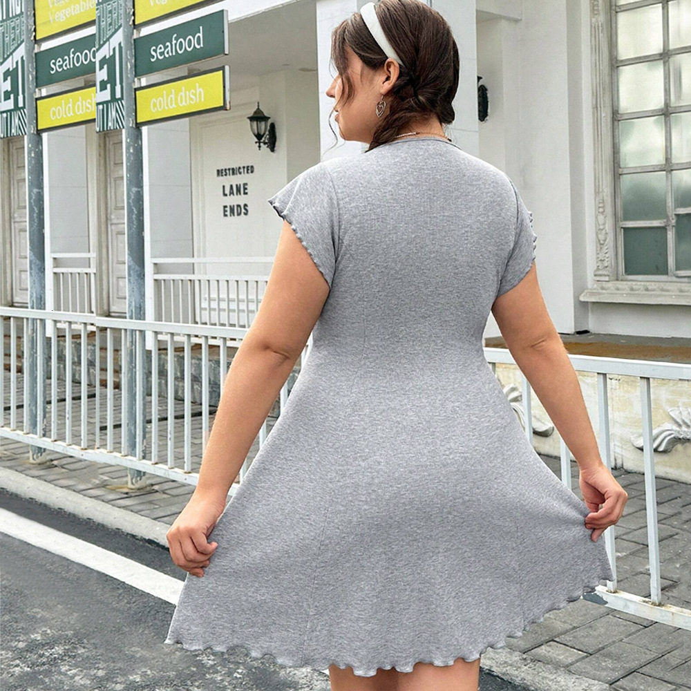 Large Size Womens New Fashion Simple Solid Color Round Neck Black Fungus Edge Short Sleeved Mini Dress