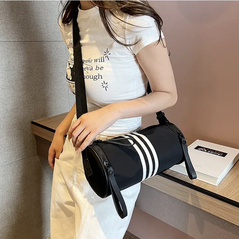 2025S designer Oxford cloth women large capacity new casual versatile broadband shoulder crossbody high-end cylindrical armpit bag