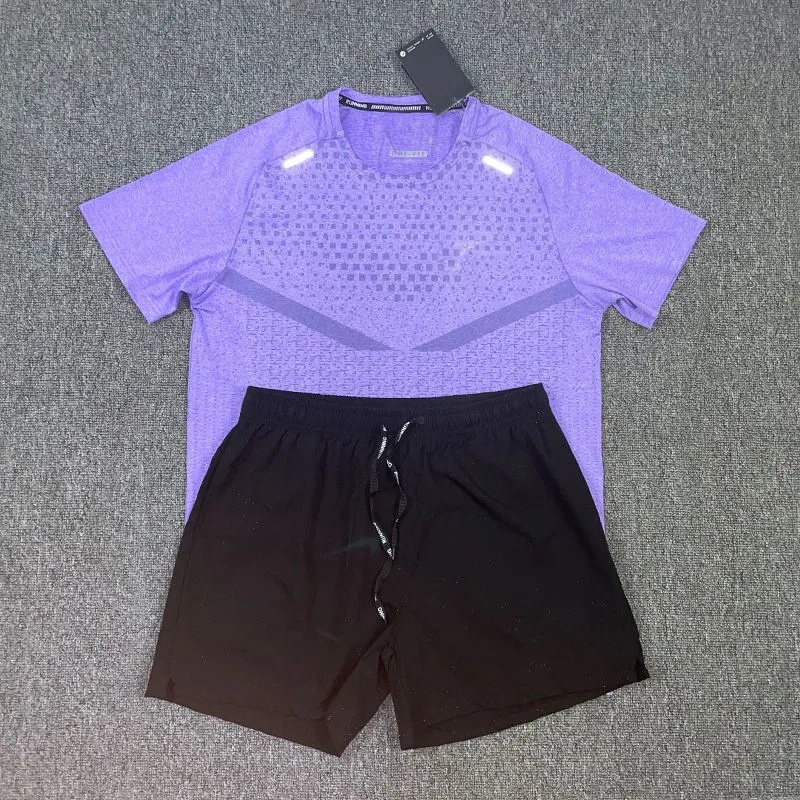 AA summer Mens Tracksuits Tech Set Designer Tracksuit T Shirts Shorts Two-piece Womens Fitness Suit Print Quick Drying and Breathable Sportswear