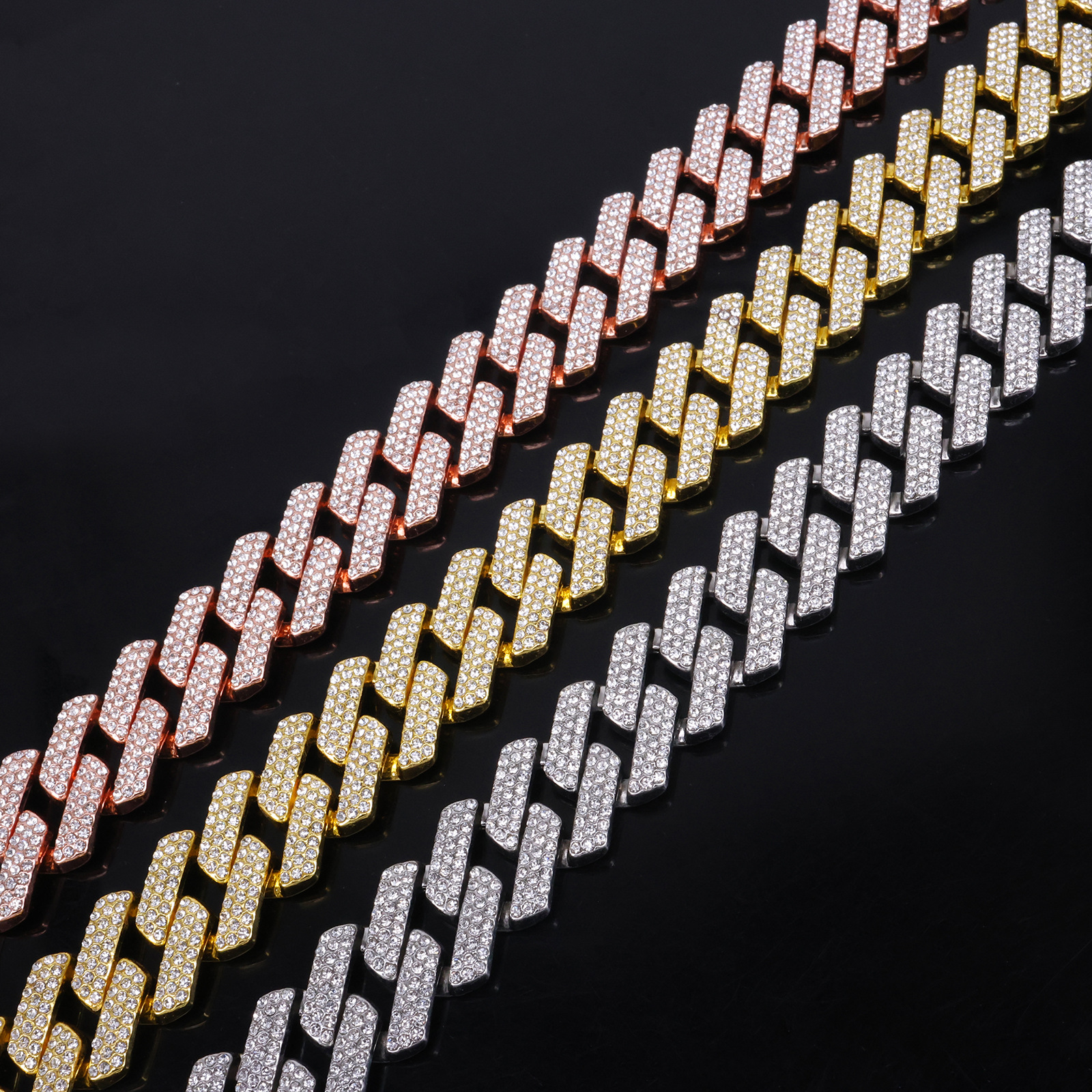 Trendy Thicc Neckwear: Eye-Catching Multi-Stone Pendant Necklace by Popular Demand