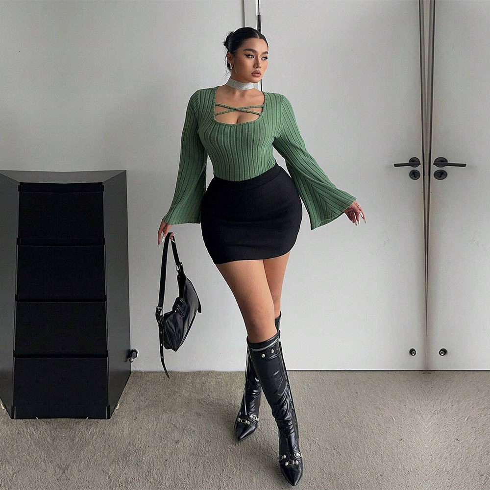 Large Size Womens Square Neck Imperial Style T-shirt Autumn and Winter New Item Flared Sleeve Elegant Top