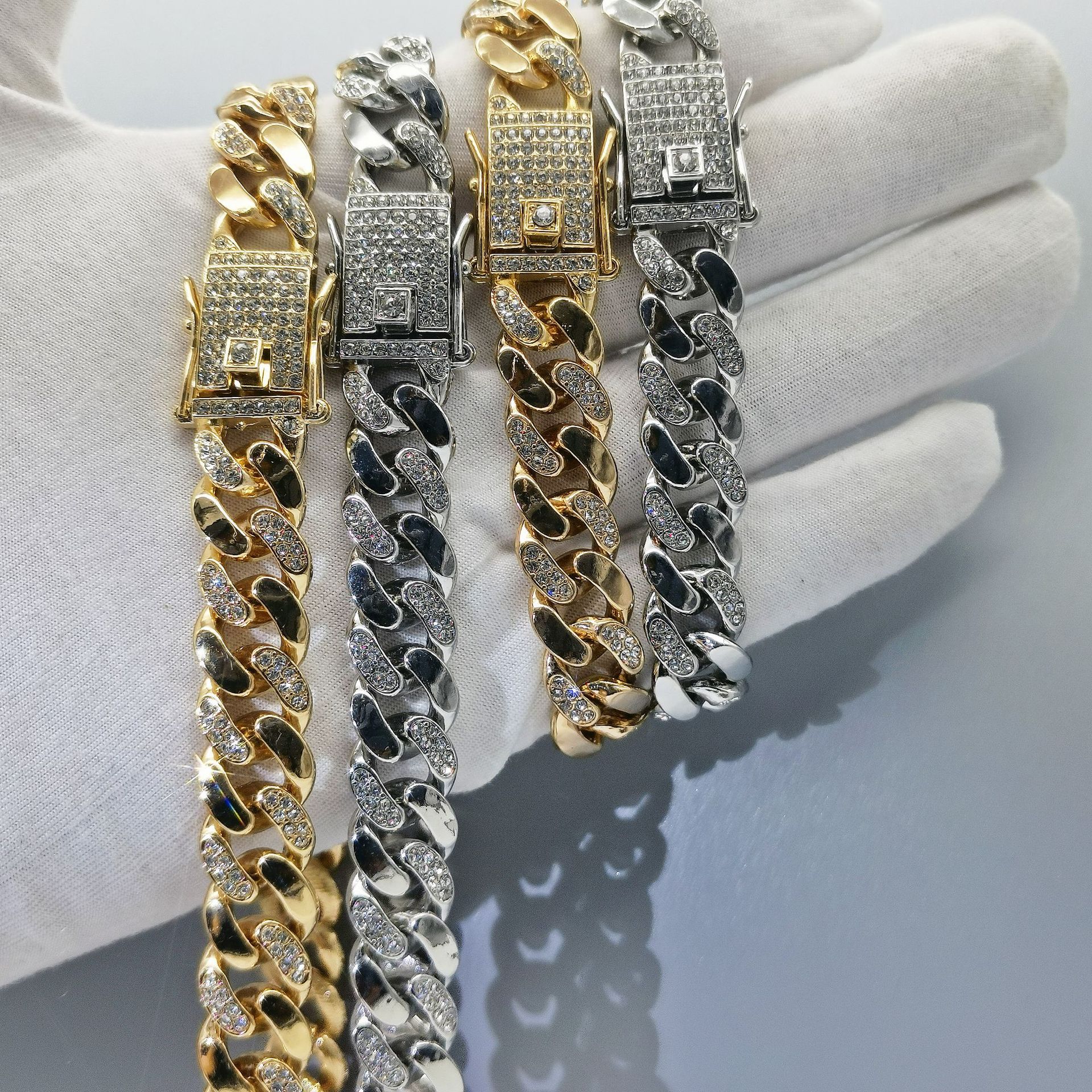Hip Hop Cuban Link Chain Bracelet with Diamond Clasp, 12mm, for Men & Women - Fashionable Gold or Silver Necklace