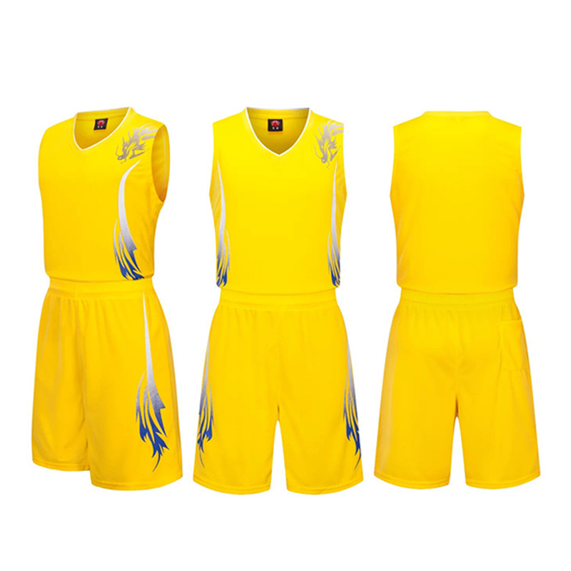 Highly Stretchable Sportswear Tailored with Your Team's Emblem Ideal for Matches and Practice Sessions