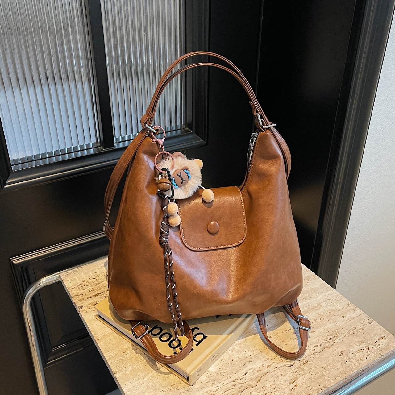 New Spring and Summer Single Shoulder Underarm High End Large Capacity Backpack New Outdoor Travel Backpack Versatile Solid Color Commuter Bag Retro T