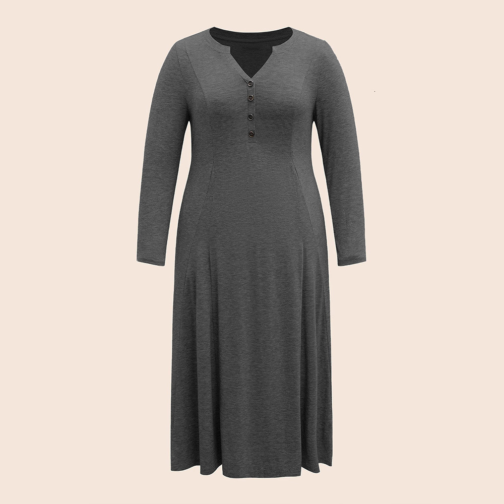 Oversized Womens Simple Style Dress for Autumn and Winter Loose and Slimming Versatile for Commuting Suitable for Wearing Mid Length Skirts