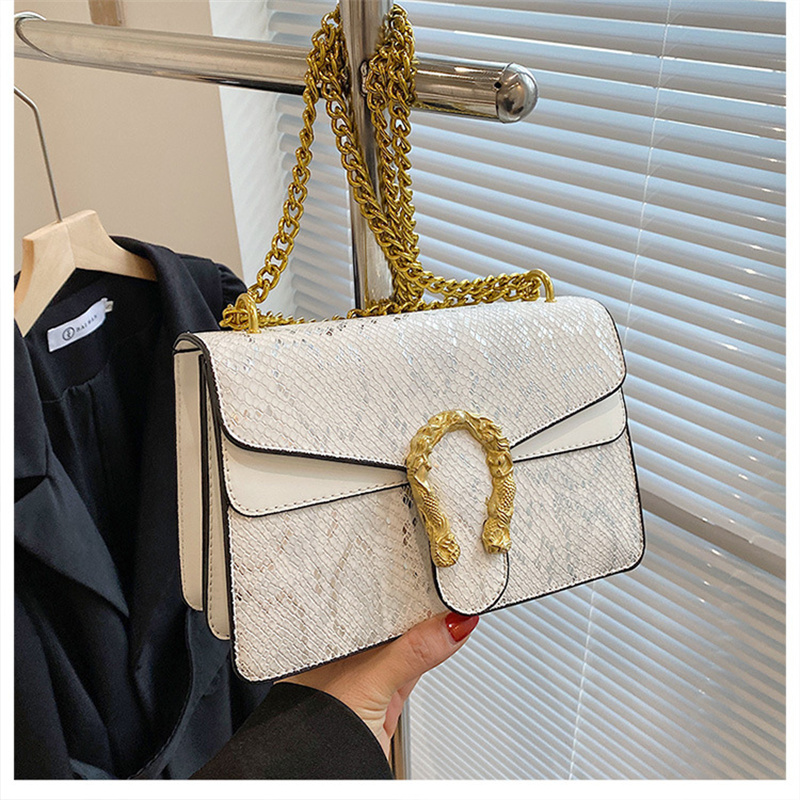 Free shipping designer 2025 new fashionable temperament small square snake pattern single shoulder diagonal cross bag for women