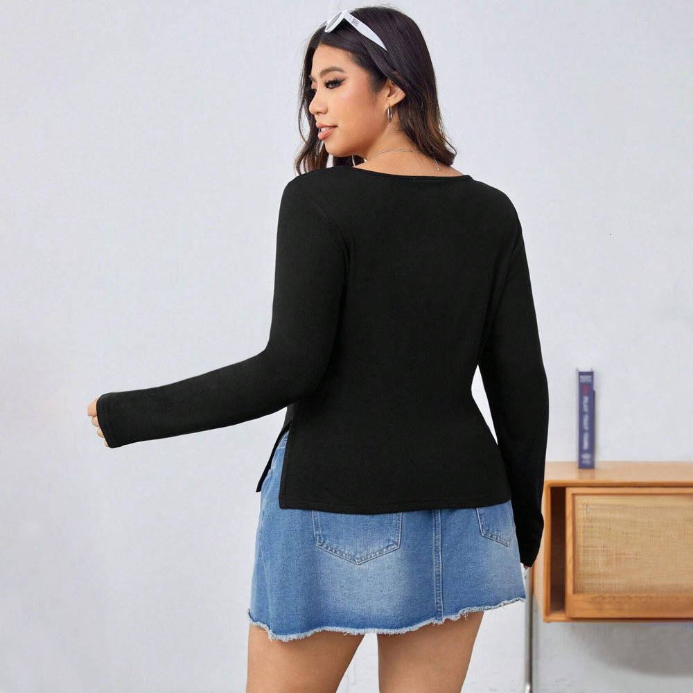 Autumn and Winter Black Knitted Long Sleeved Base Shirt with a Simple Commuting Style Square Neck Slim Fit and Slimming Top
